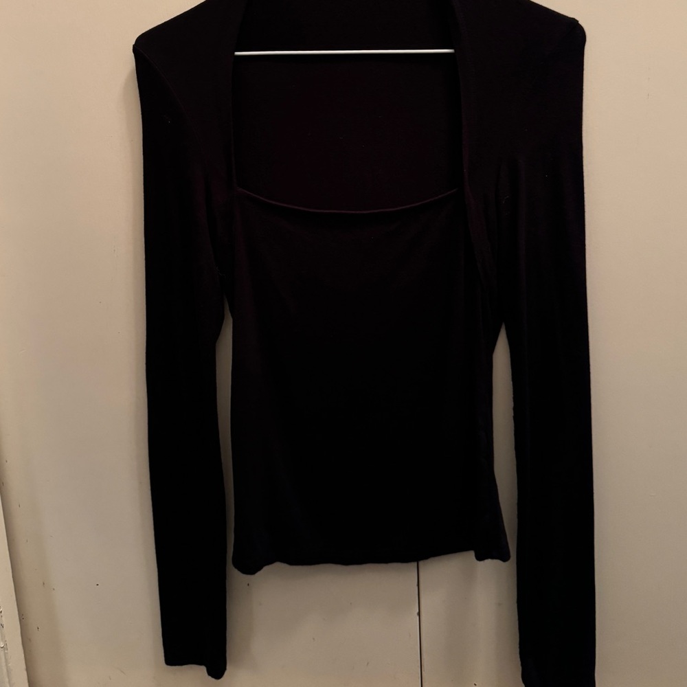 Black Square Neck Line Long Sleeve Shirt